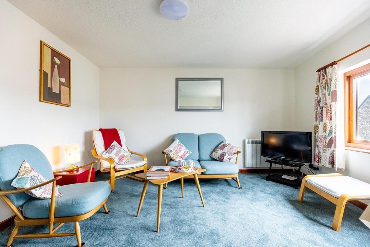 Katherines Court - Spacious Apartment With Rolling Hill Views Kendal Exterior photo